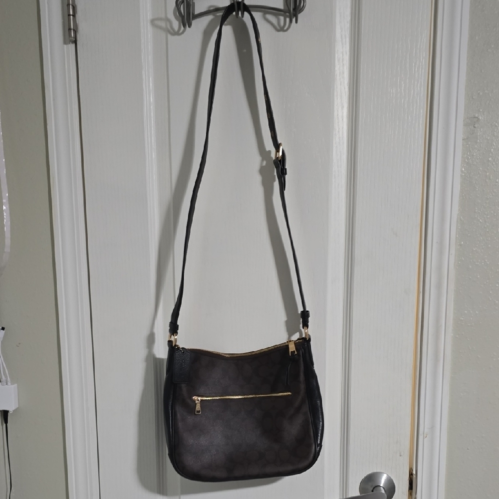 Elegant Black Shoulder Bag